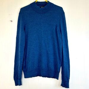 Jos. A BANK Traveler Blue 100% Merino Wool Sweater Long Sleeve Size Large.